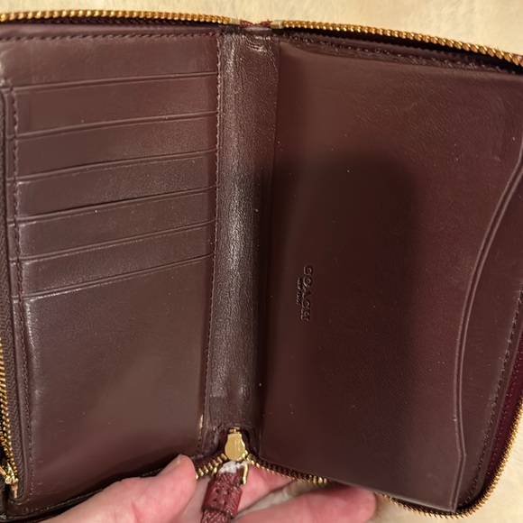 Coach sparkly wristlet - Picture 5 of 7